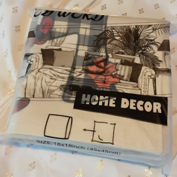 NEW Set of 4 Fall/Autumn Pillowcovers - gnomes/orange buffalo plaid **SO CUTE** - Picture 10 of 10